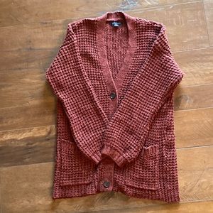 AMERICAN EAGLE CARDIGAN SWEATER